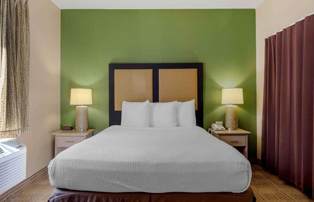 Extended Stay America Select Suites - Dallas - Las Colinas - Meadow Creek Dr Irving Room photo