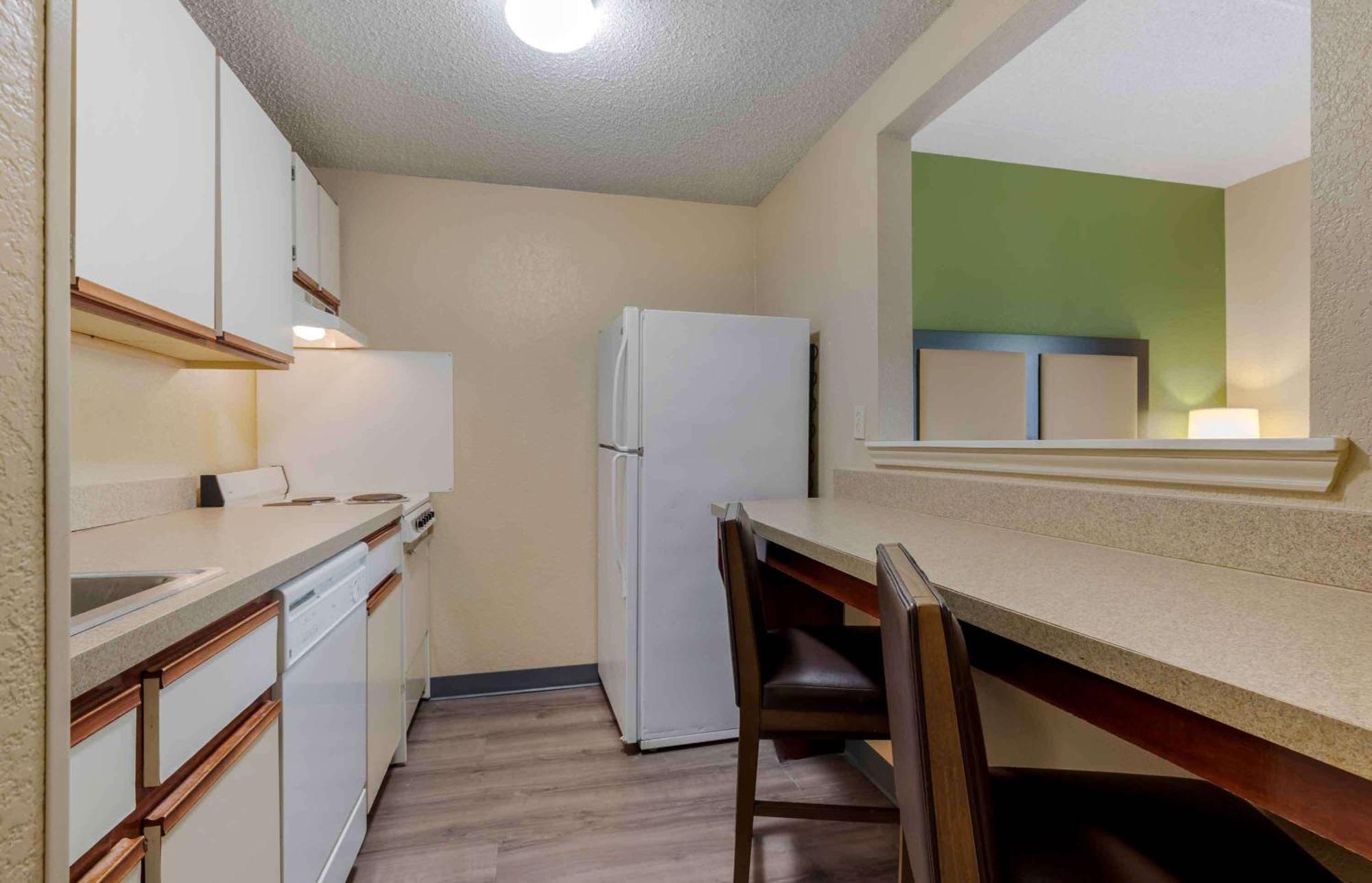 Extended Stay America Select Suites - Dallas - Las Colinas - Meadow Creek Dr Irving Exterior photo