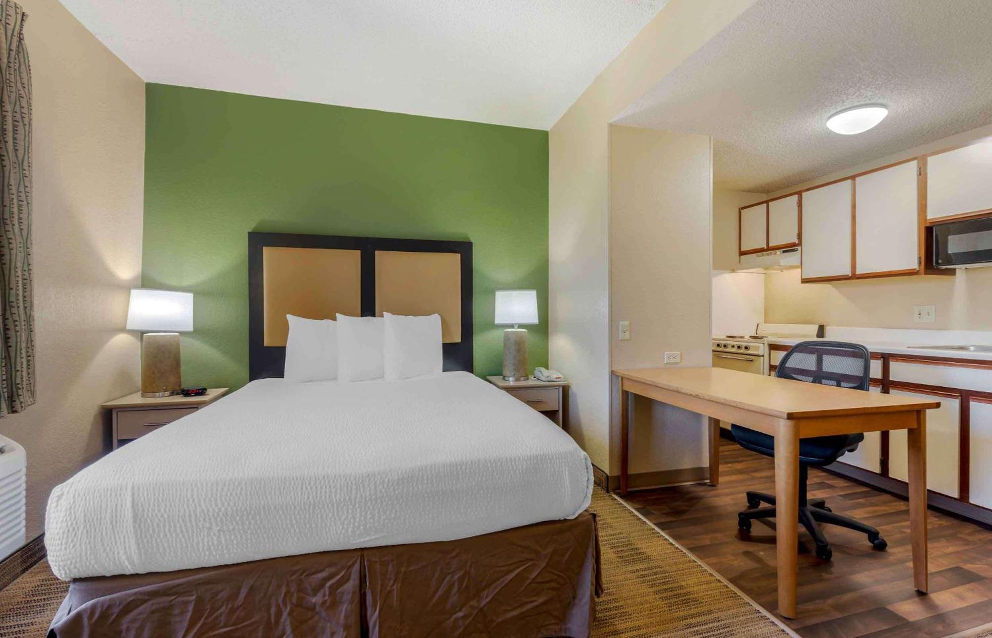 Extended Stay America Select Suites - Dallas - Las Colinas - Meadow Creek Dr Irving Exterior photo