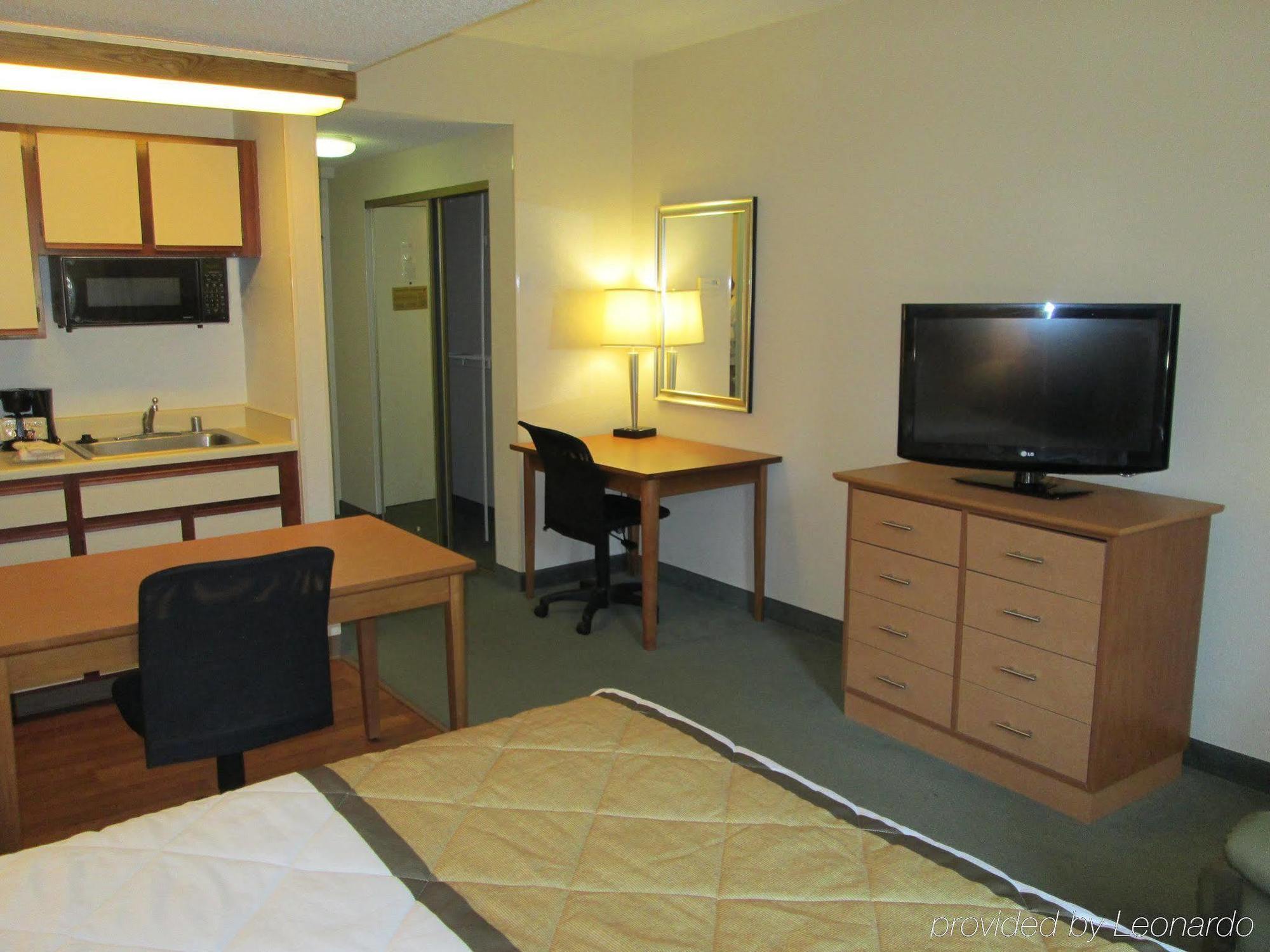 Extended Stay America Select Suites - Dallas - Las Colinas - Meadow Creek Dr Irving Exterior photo