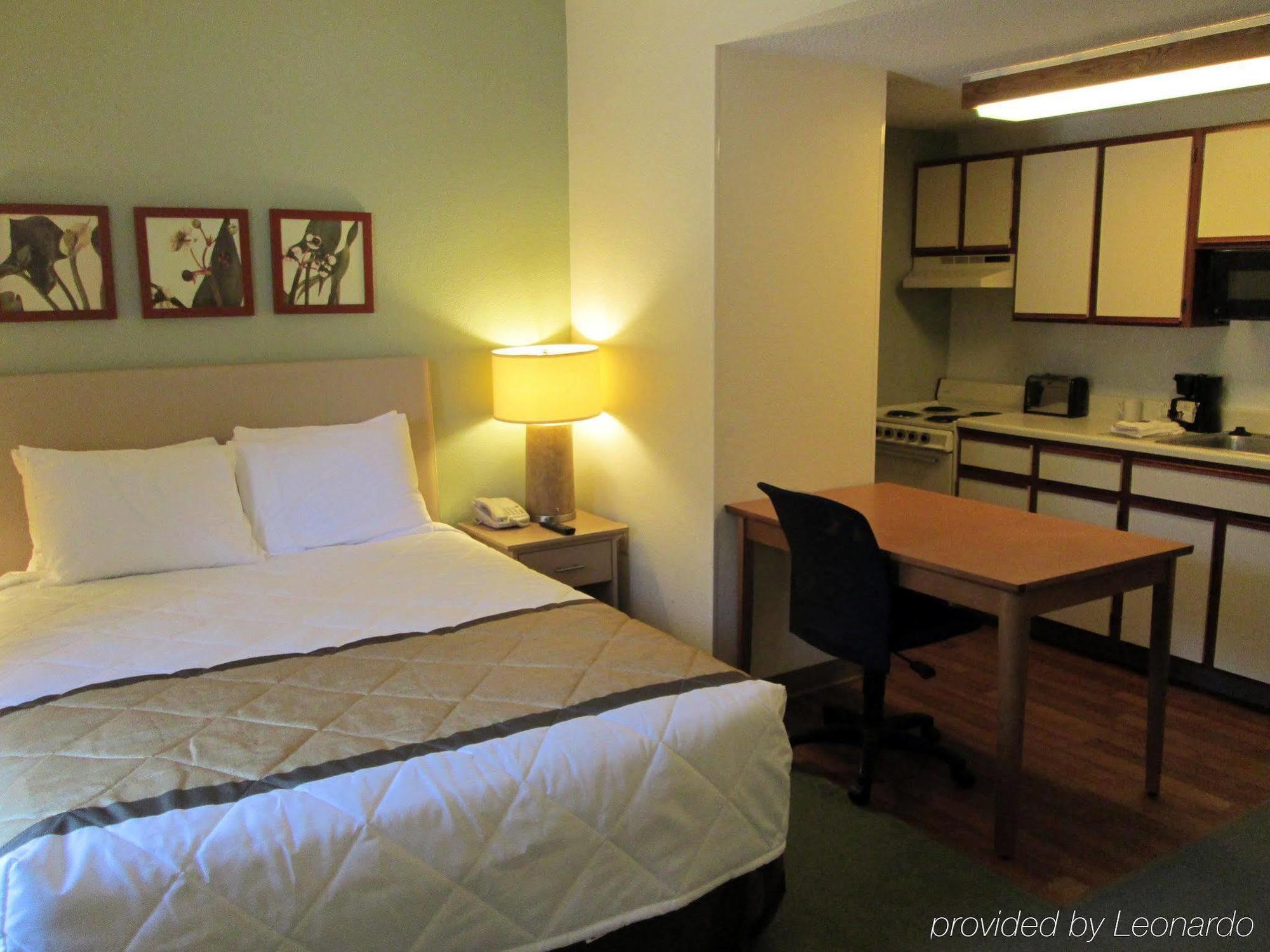 Extended Stay America Select Suites - Dallas - Las Colinas - Meadow Creek Dr Irving Exterior photo